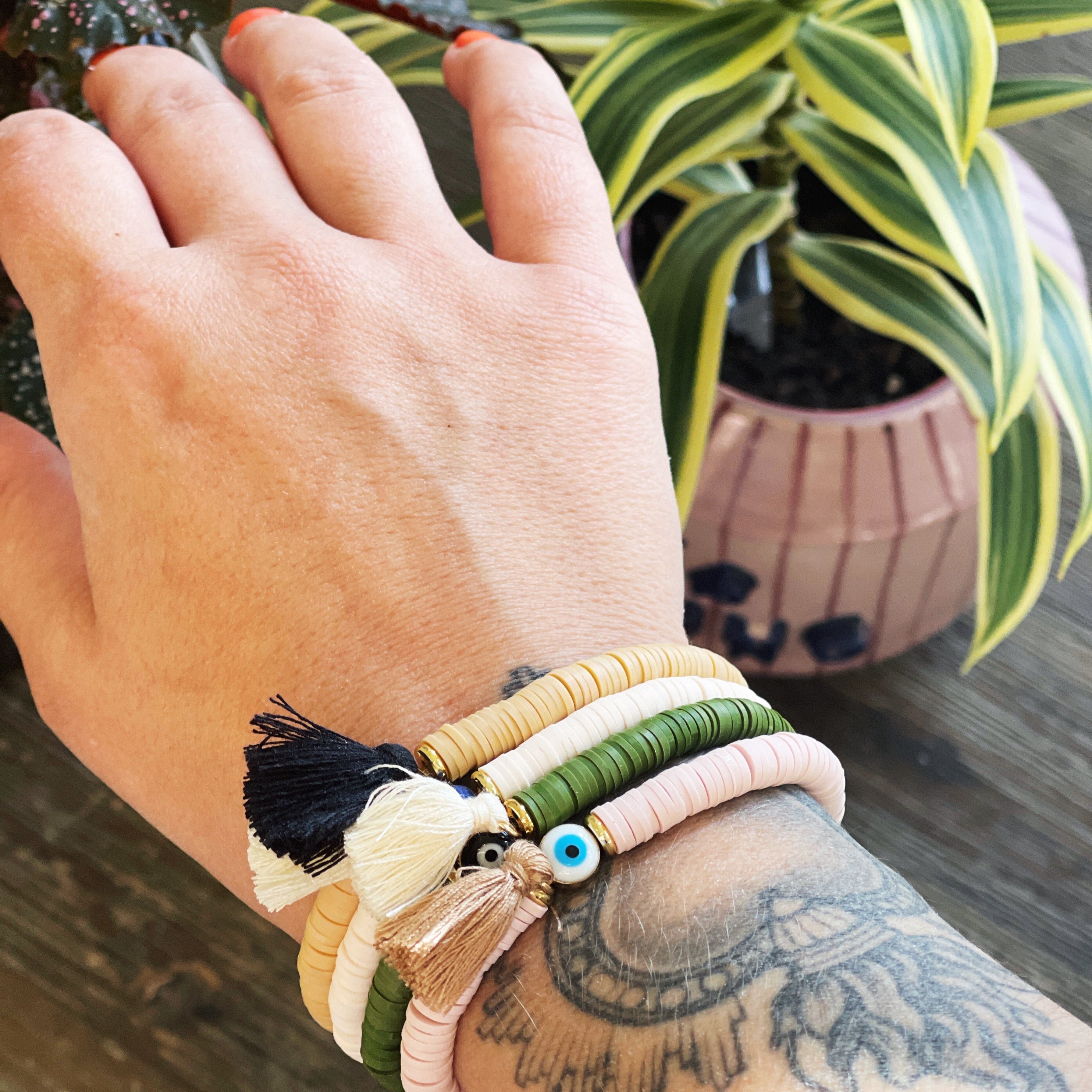 THE PINE TORCH EXCLUSIVE // EVIL EYE STACKABLE BEAD BRACELET