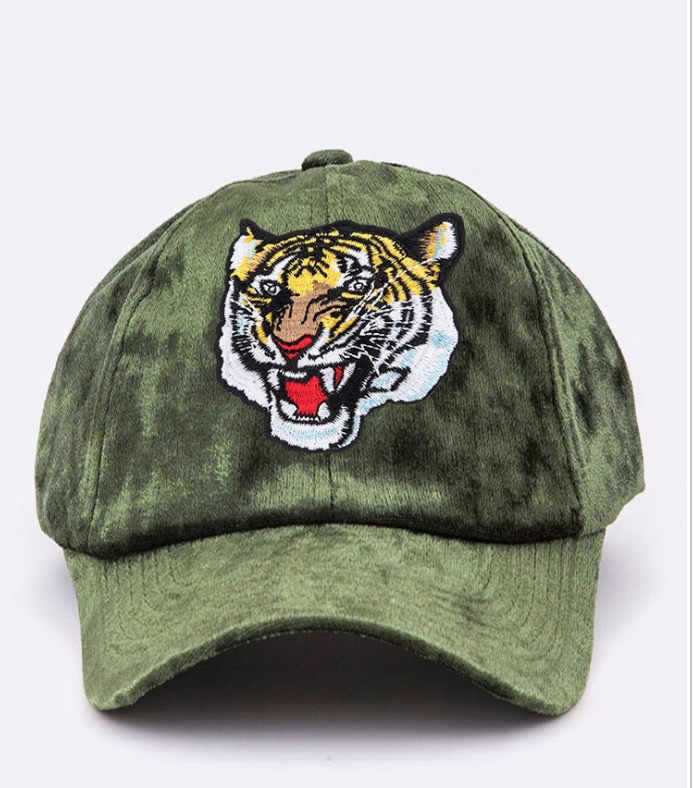 « HERE, TIGER » DISTRESSED VELOUR CAP