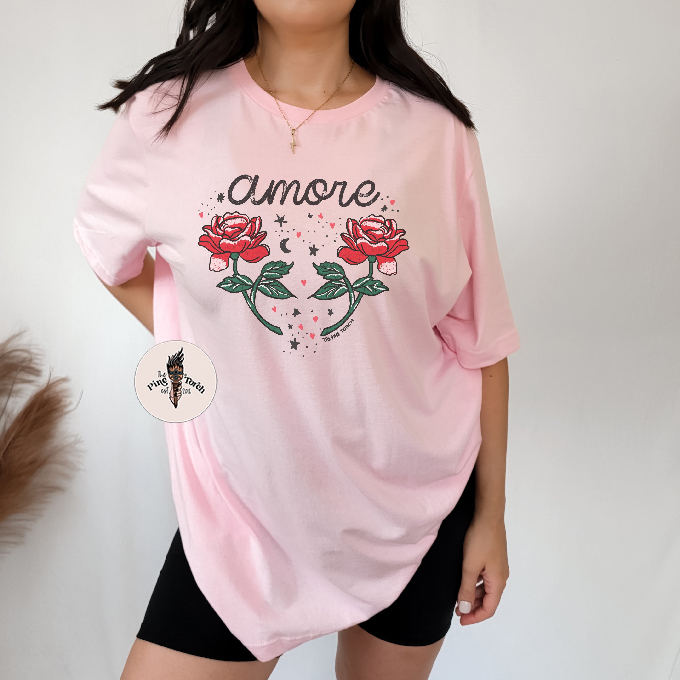 AMORE // UNISEX TEE