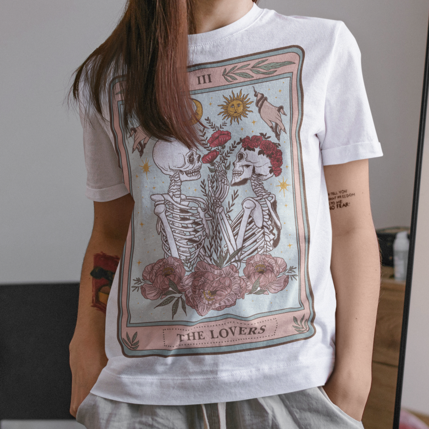 « THE LOVERS (in color) » SLOUCHY OR UNISEX TEE