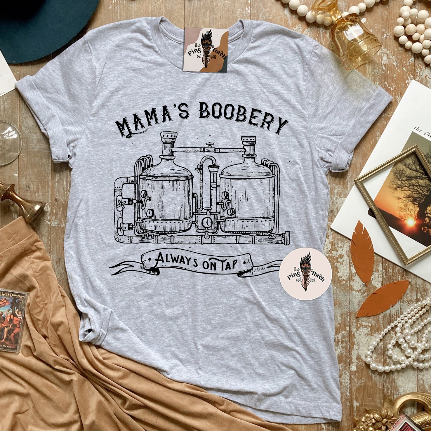 MAMA'S BOOBERY // UNISEX TEE