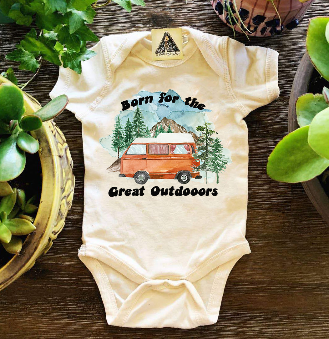 « BORN FOR THE GREAT OUTDOORS » BODYSUIT