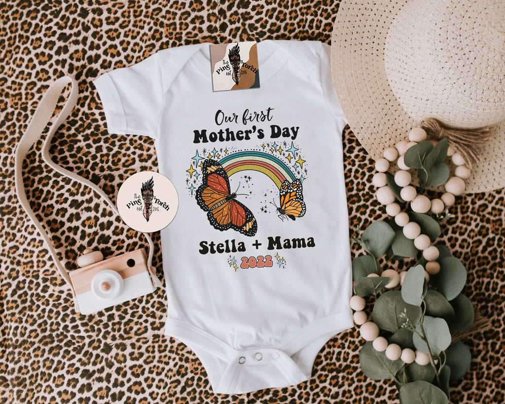 « FIRST MOTHER'S DAY WITH BUTTERFLIES » CUSTOMIZED BODYSUIT