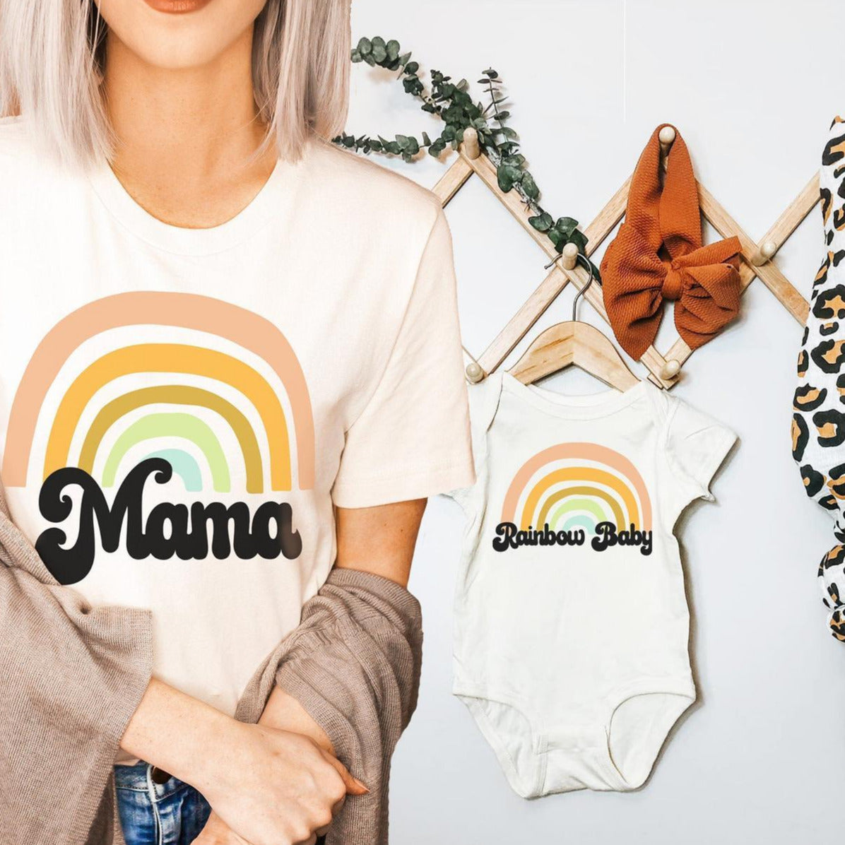 « RAINBOW MAMA + RAINBOW BABY » CREAM UNISEX TEE + CREAM BODYSUIT
