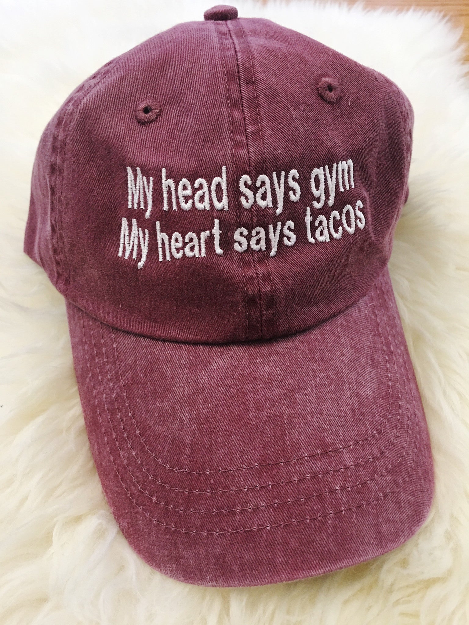 « MY HEAD SAYS GYM, MY HEART SAYS TACOS » WOMEN'S BASEBALL HAT