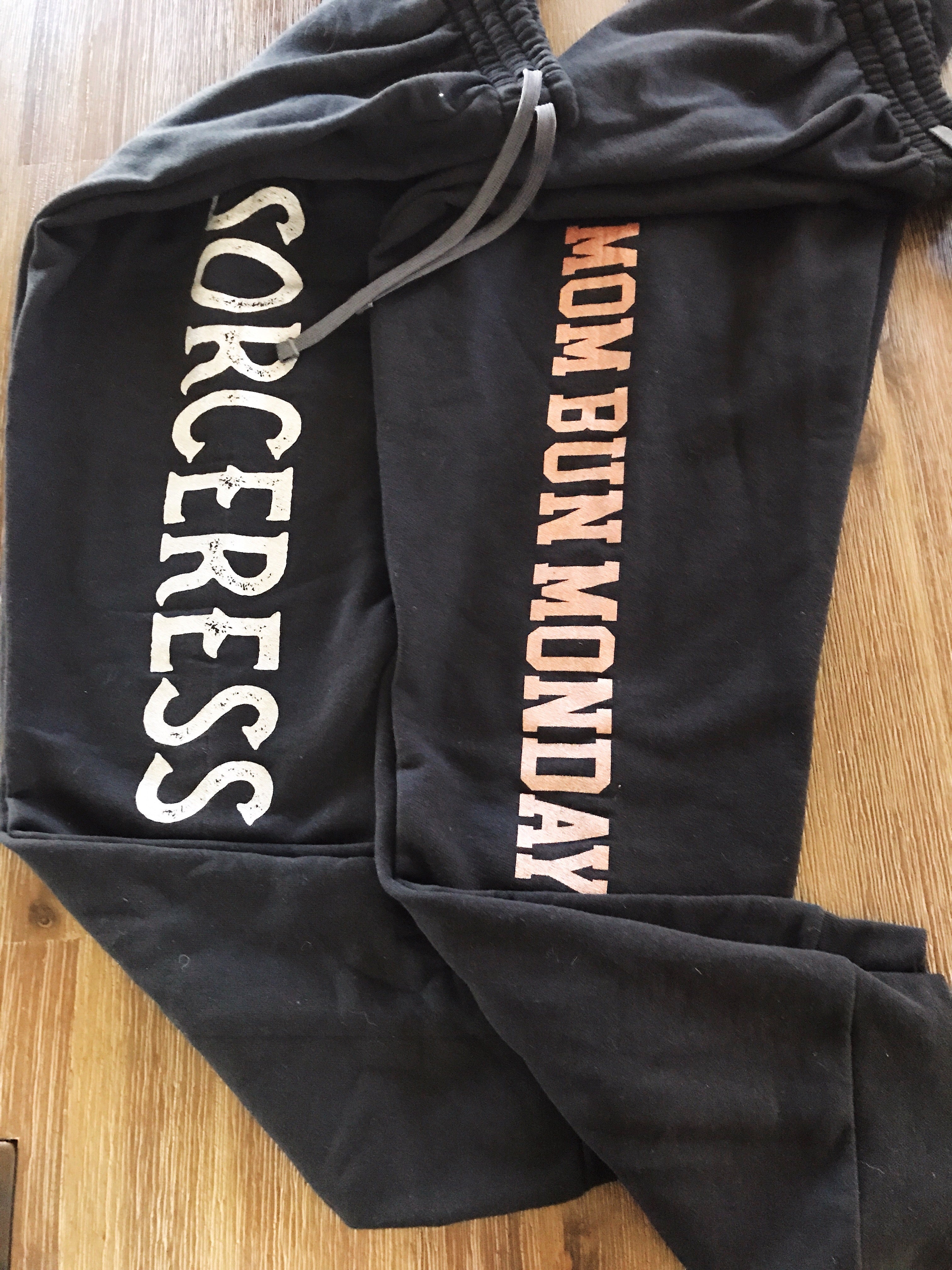 « SORCERESS JOGGERS » BLACK WITH SILVER SHIMMER
