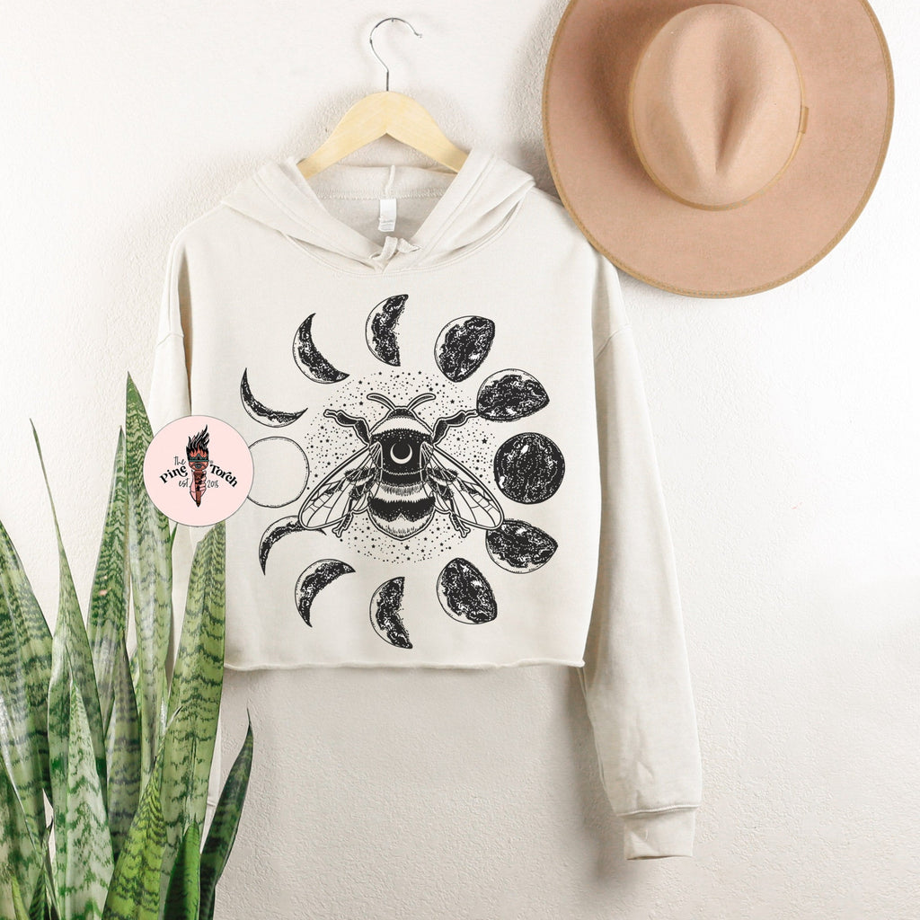 « MOON BEE » CREAM CROP HOODIE