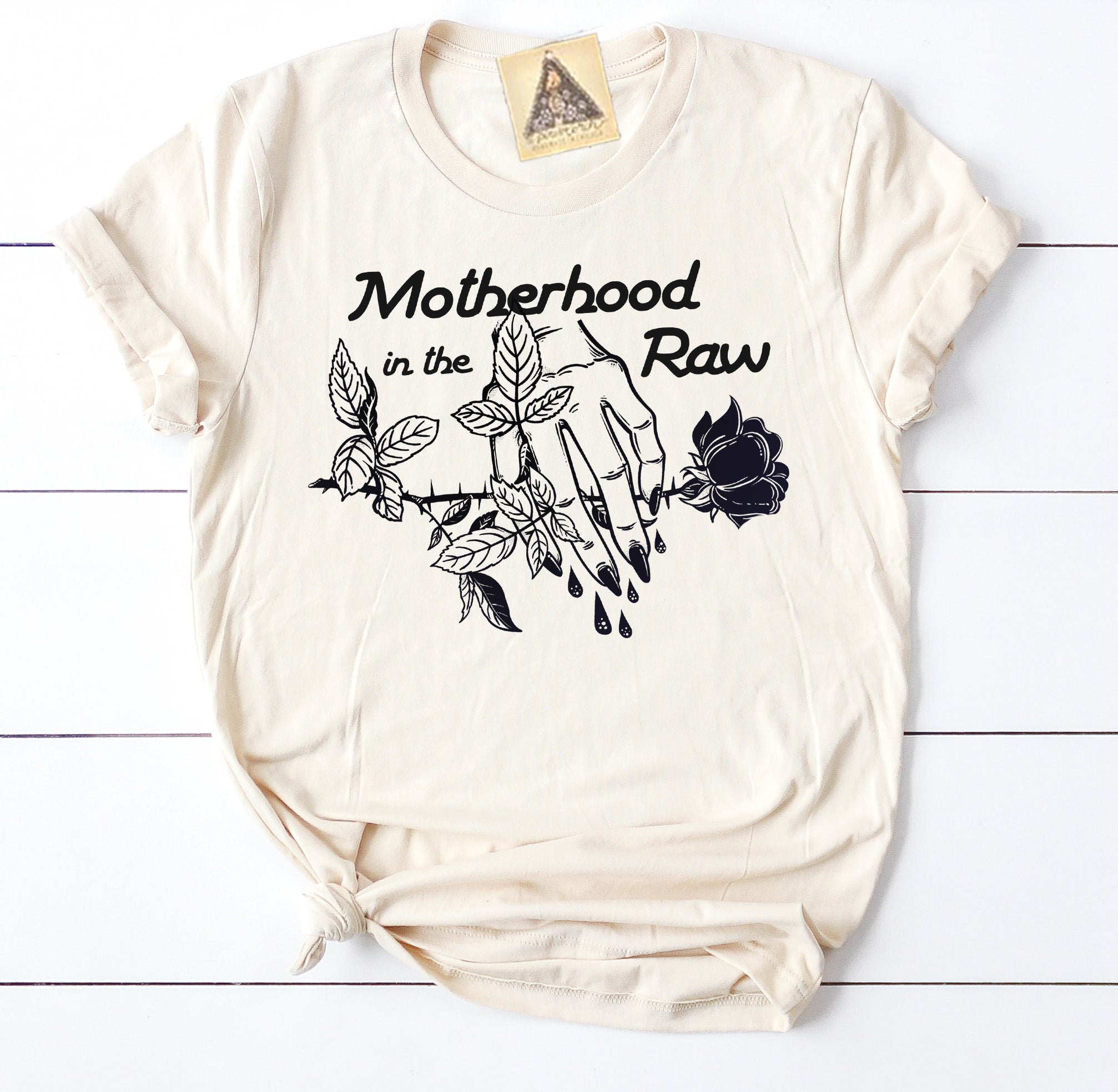 « MOTHERHOOD IN THE RAW » CREAM UNISEX TEE