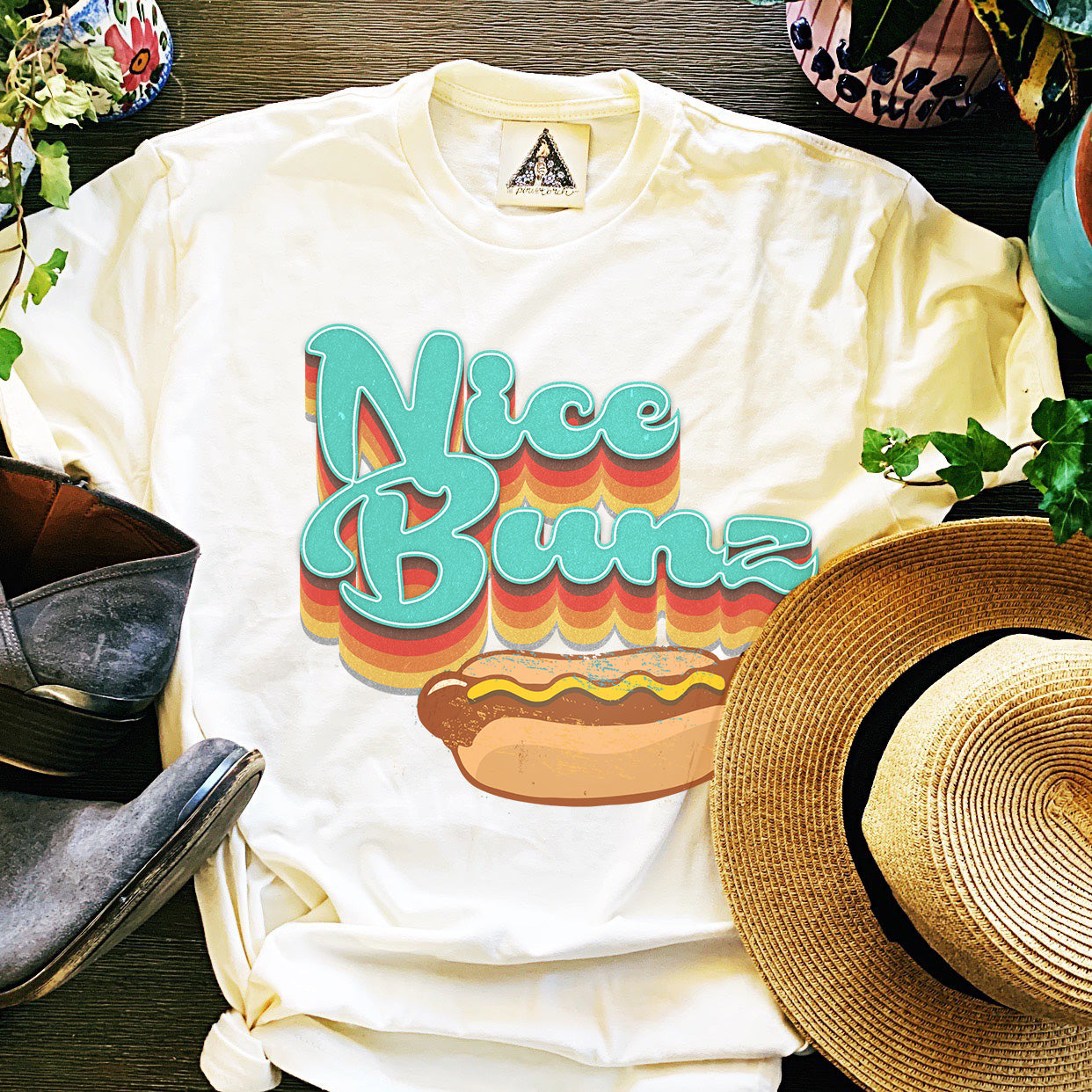 « NICE BUNZ » CREAM UNISEX TEE