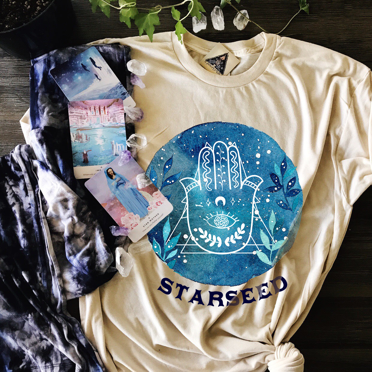 « STARSEED » CREAM UNISEX TEE