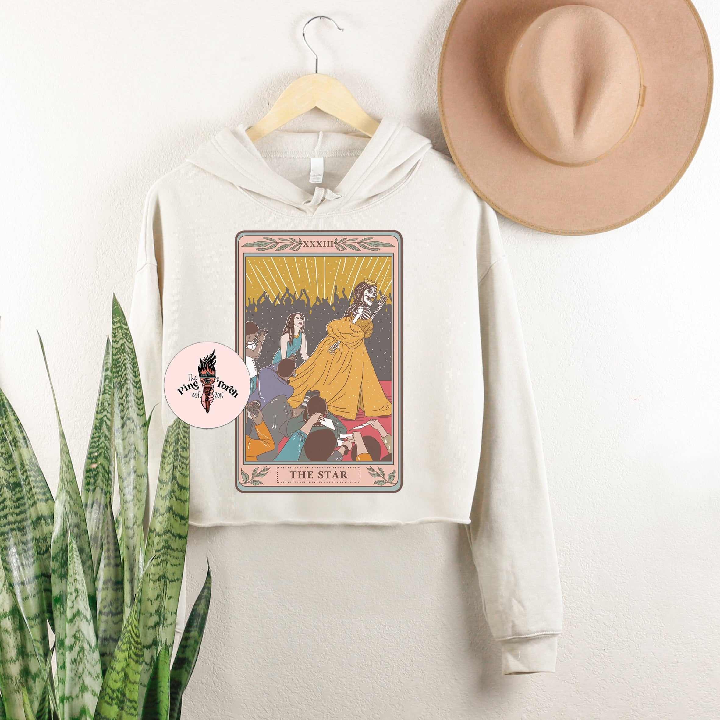 « THE STAR » CREAM CROP HOODIE