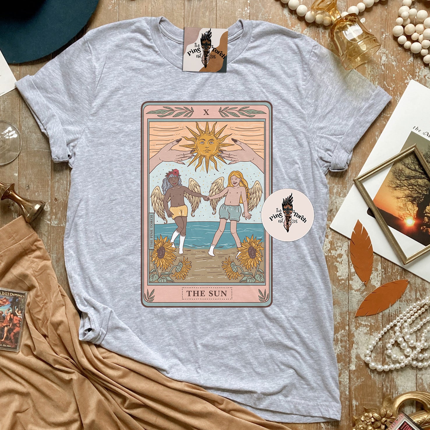 THE SUN // UNISEX TEE