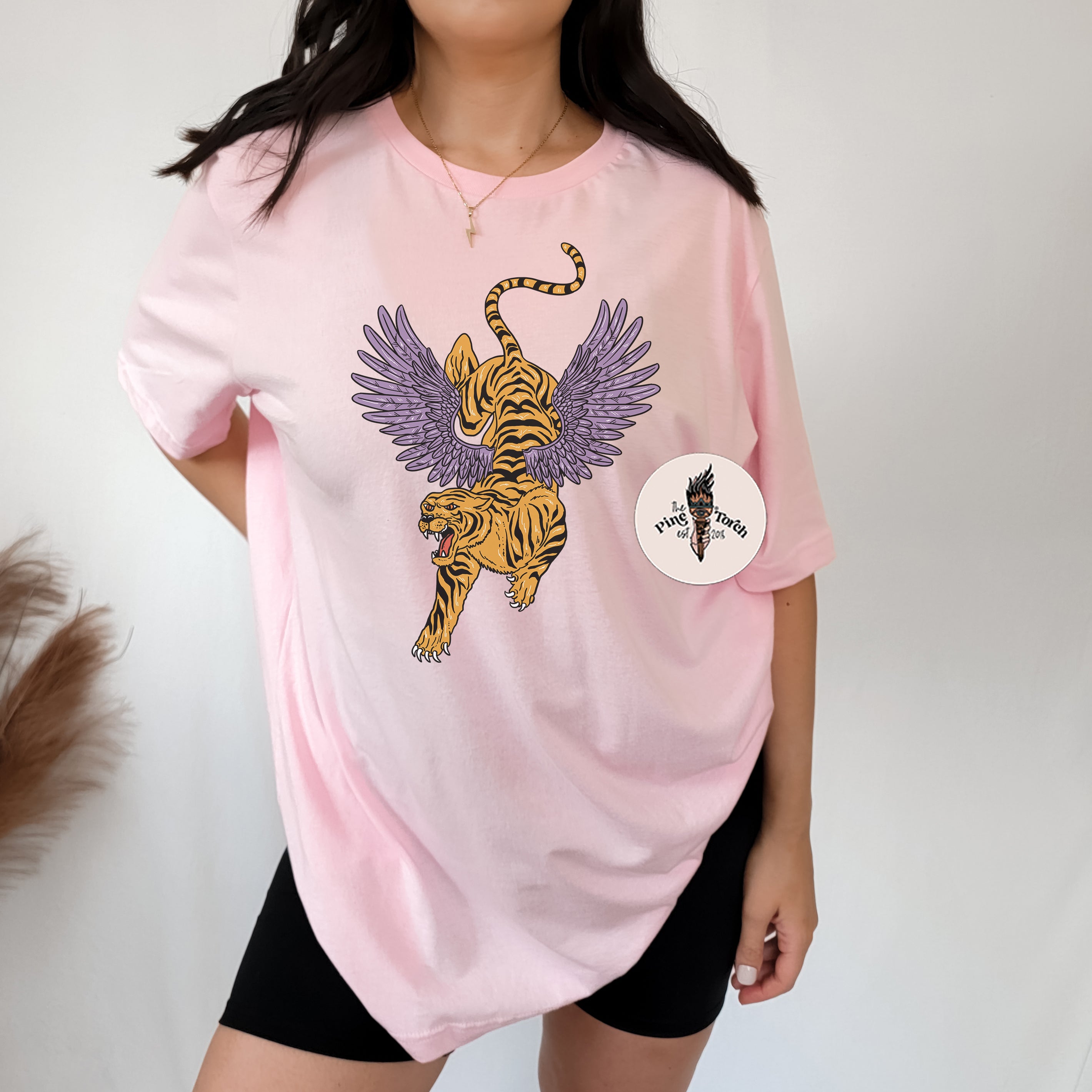 TIGER WITH WINGS // UNISEX TEE